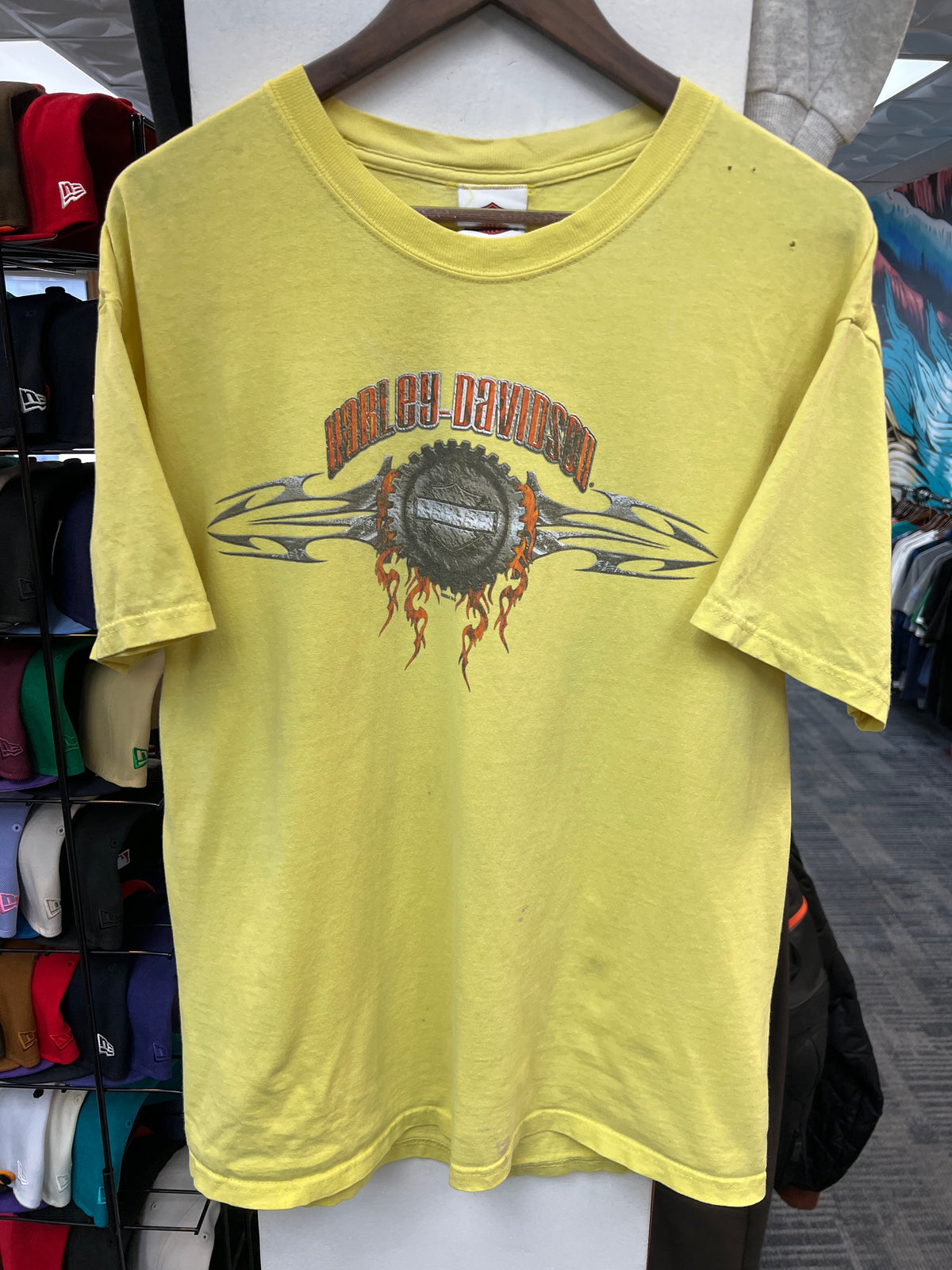 Vintage 2000s Harley Davidson Tribal Winged Gear Tee