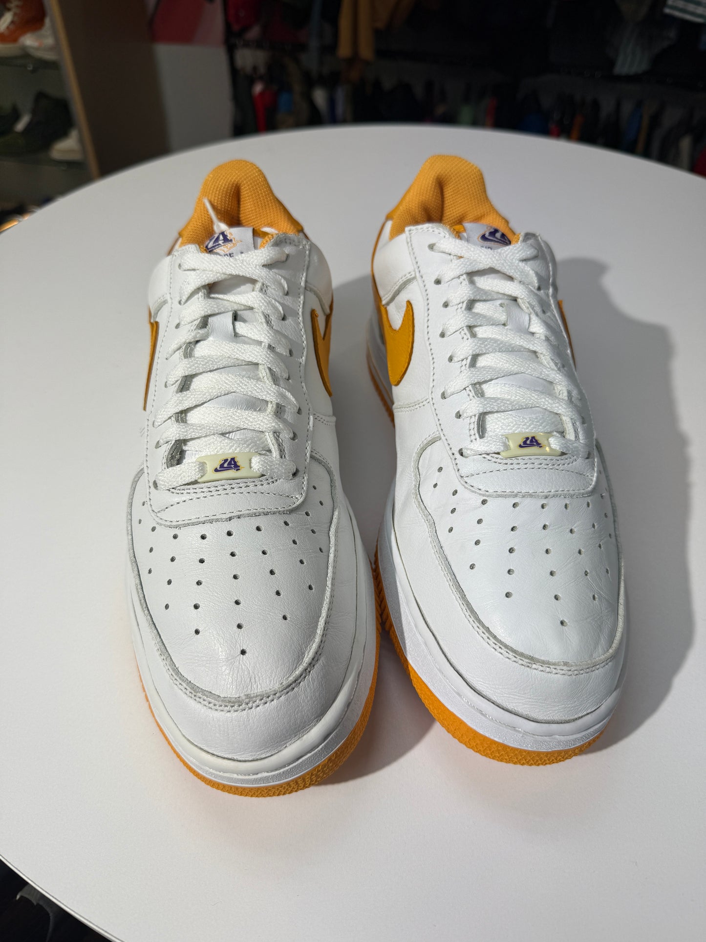 Preowned LA Lakers AF1 Low (2002)