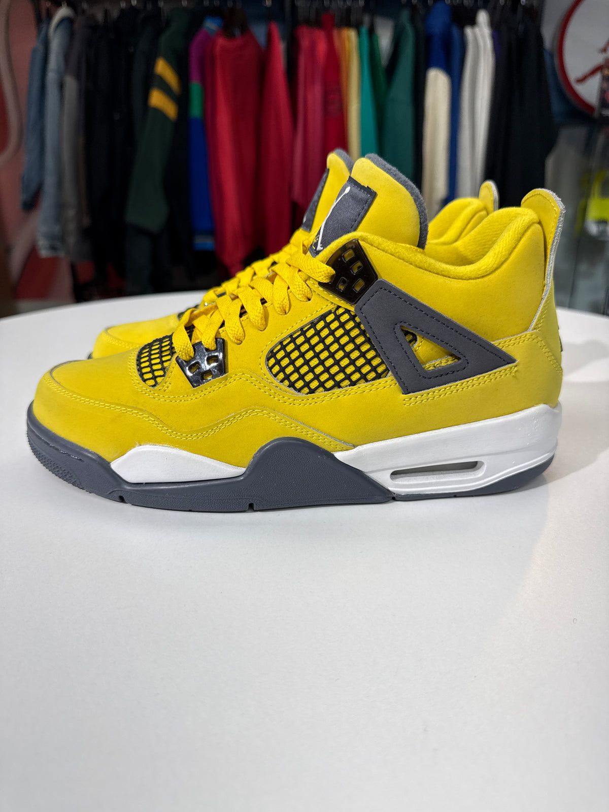Preowned Jordan 4 Lightning