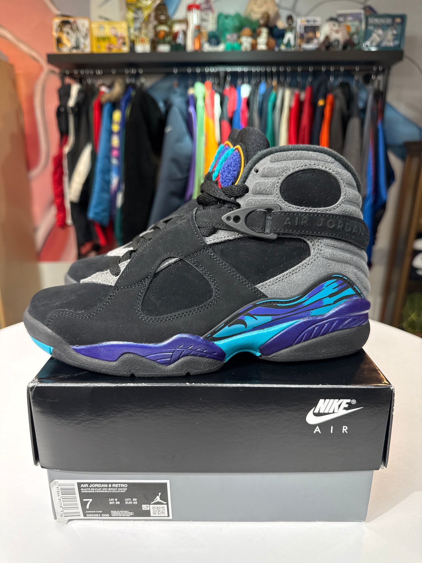 Preowned Jordan 8 Aqua (2025)