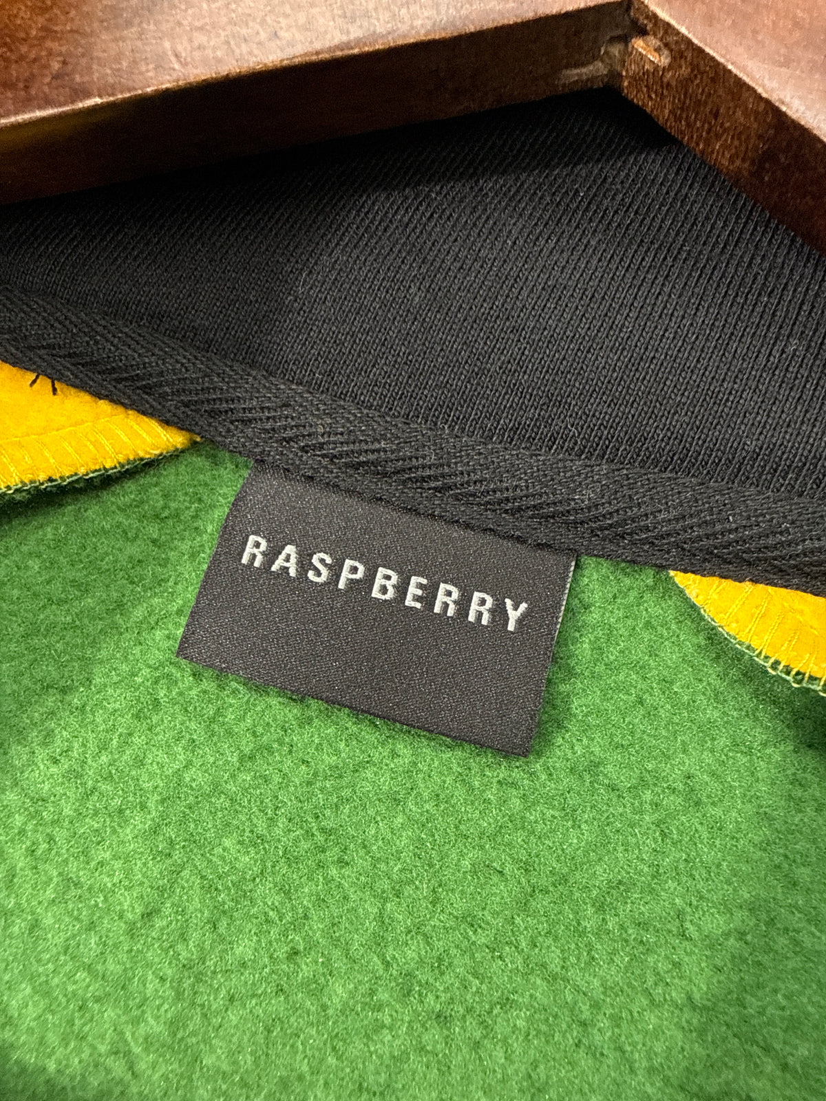 New GV Raspberry Hills Jamaica Berry Jacket