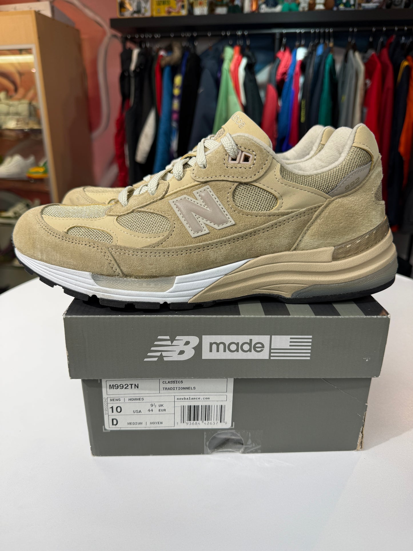Preowned Tan New Balance 992