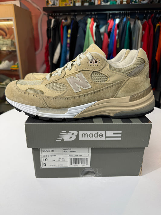 Preowned Tan New Balance 992