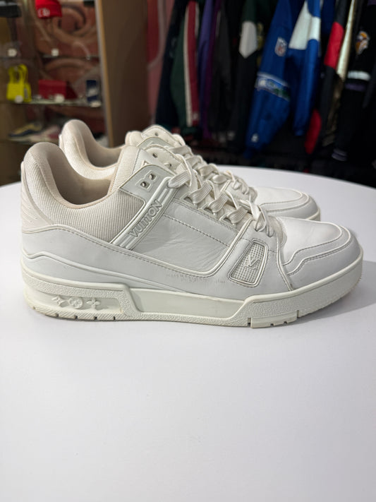 Preowned White Louis Vuitton LV Trainers