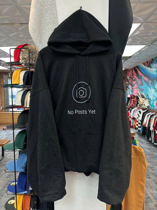 Vetements No Post Cropped box Hoodie
