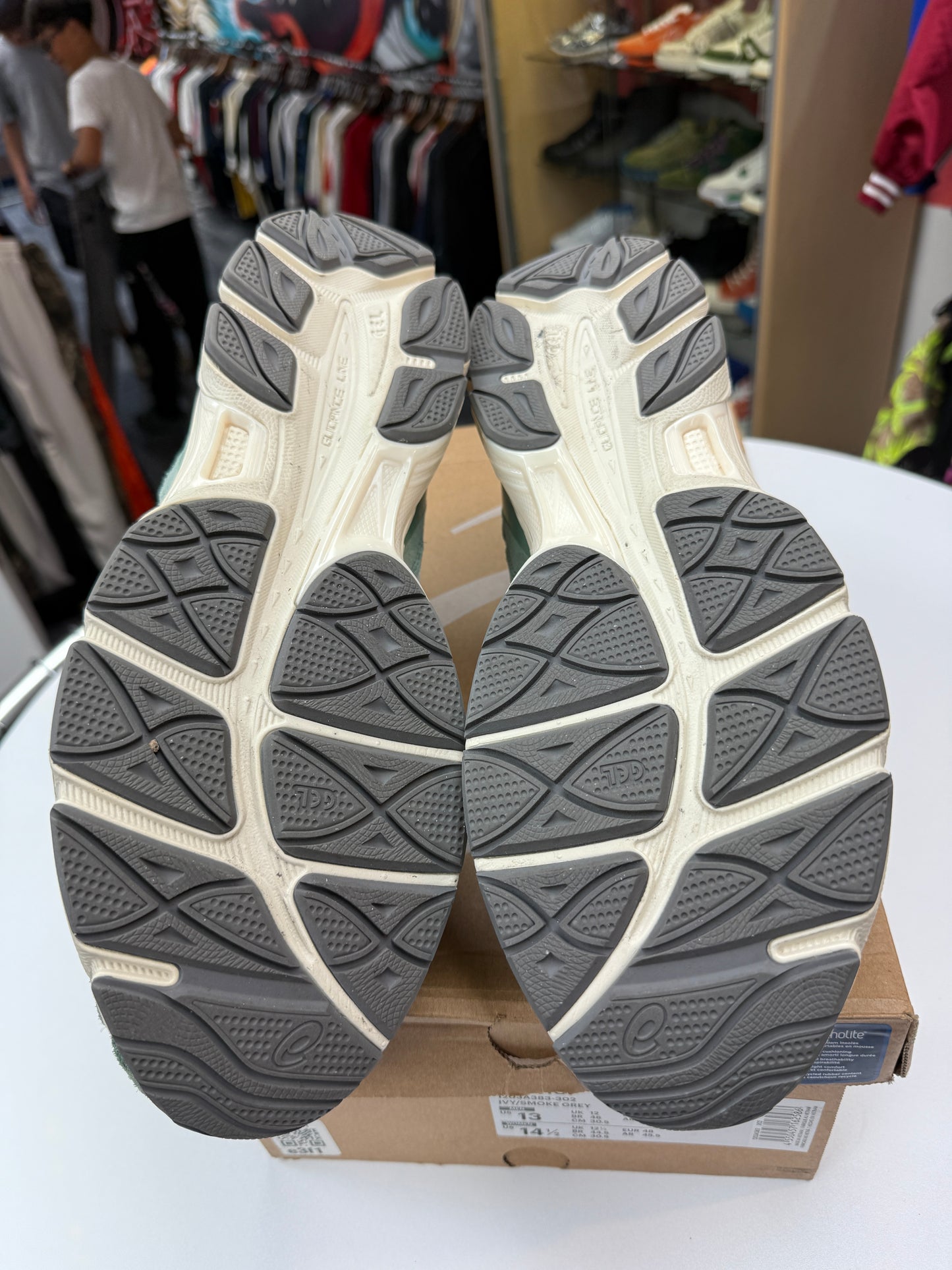 Preowned Ivy Asics Gel-Nyc