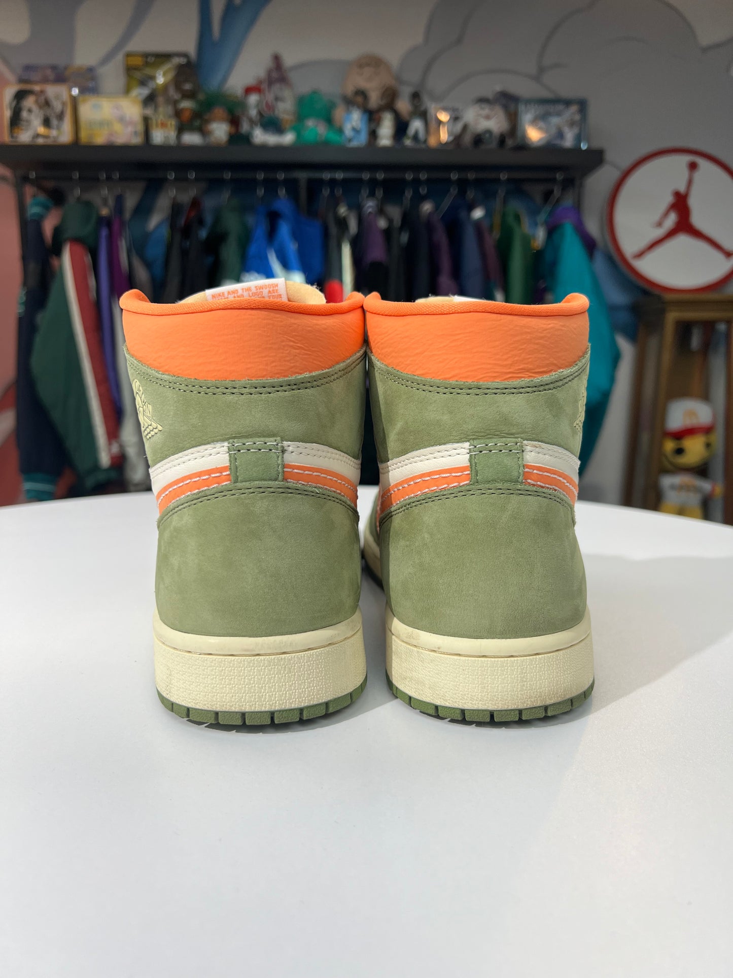 Preowned Jordan 1 Retro High OG Craft Celadon