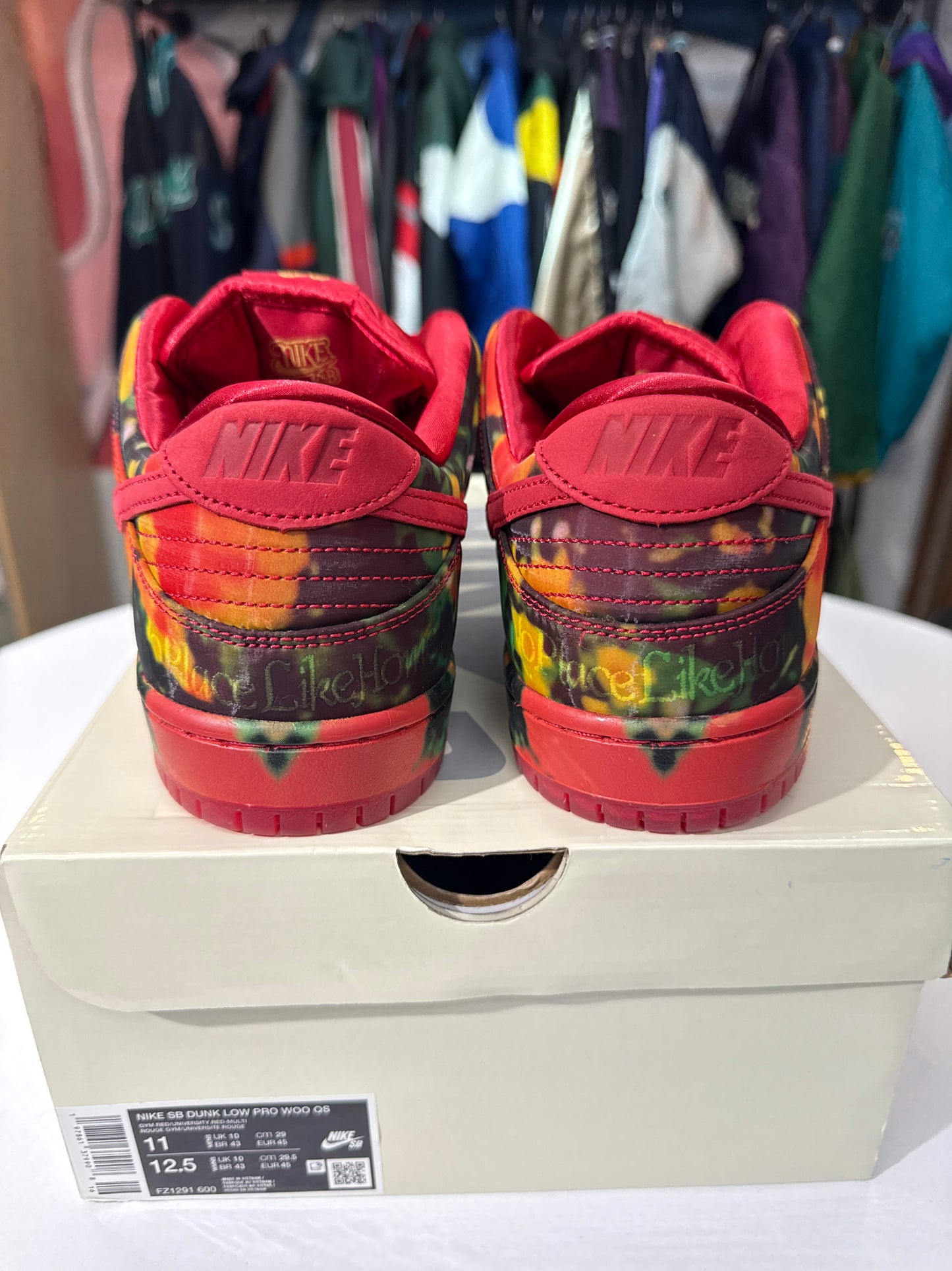 New Nike SB Dunk Low Wizard of Oz Poppy Field