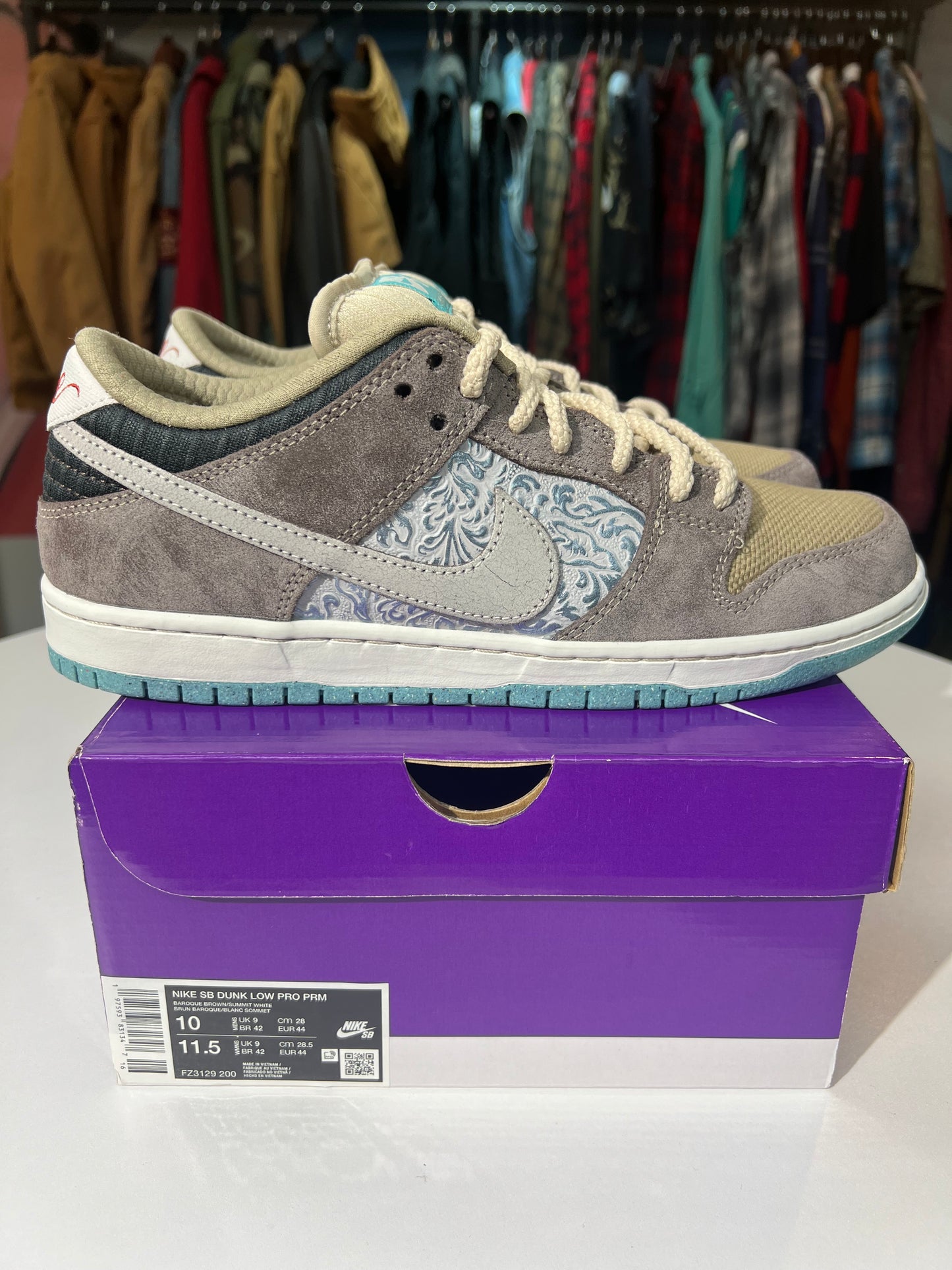 Preowned Nike SB Dunk Low Big Money Savings