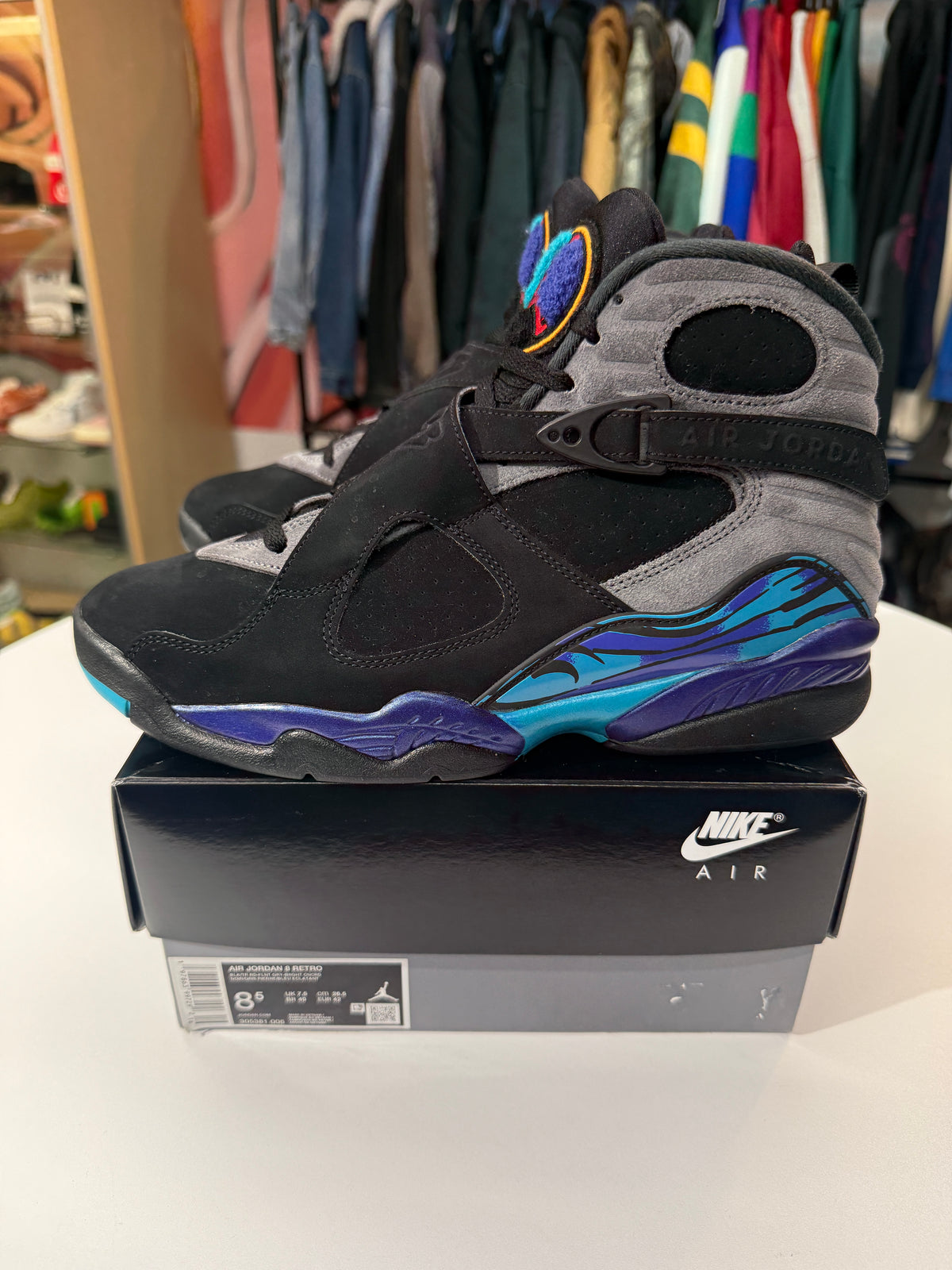 Preowned Aqua Jordan 8 (2025)