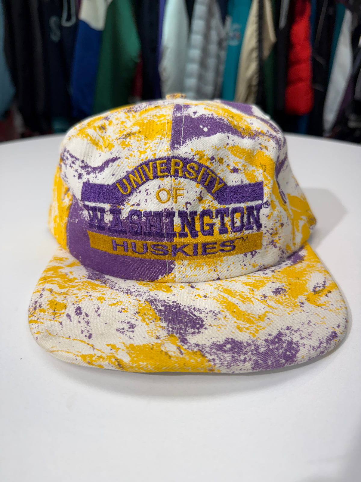 Vintage UW Huskies Snap
