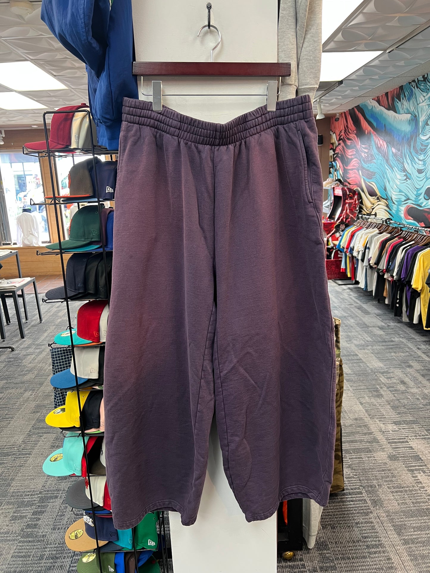 GV Raspberry Hills Canyon Purple Sweats