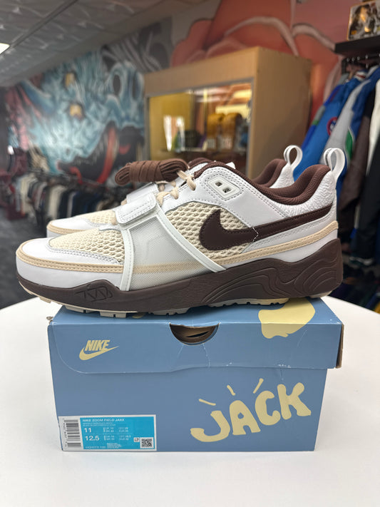 New Travis Scott Zoom Field Jaxx Light Chocolate