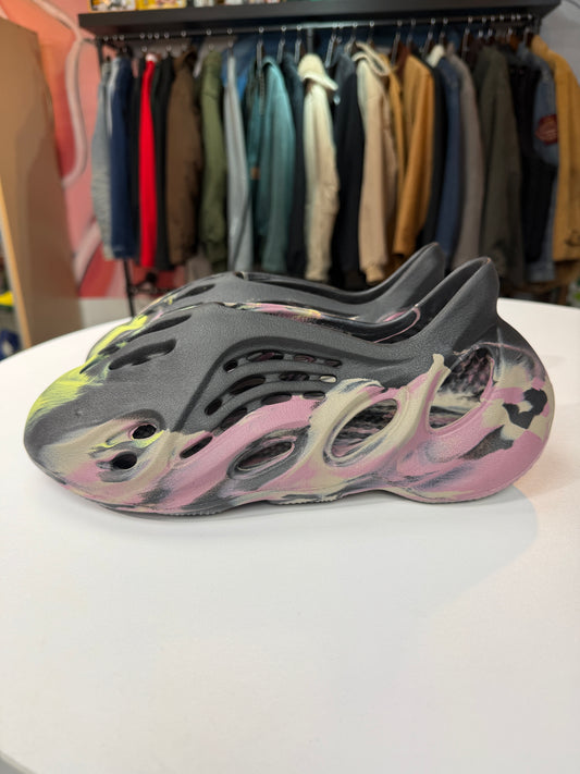 New MX Carbon Yeezy Foam Rnnr