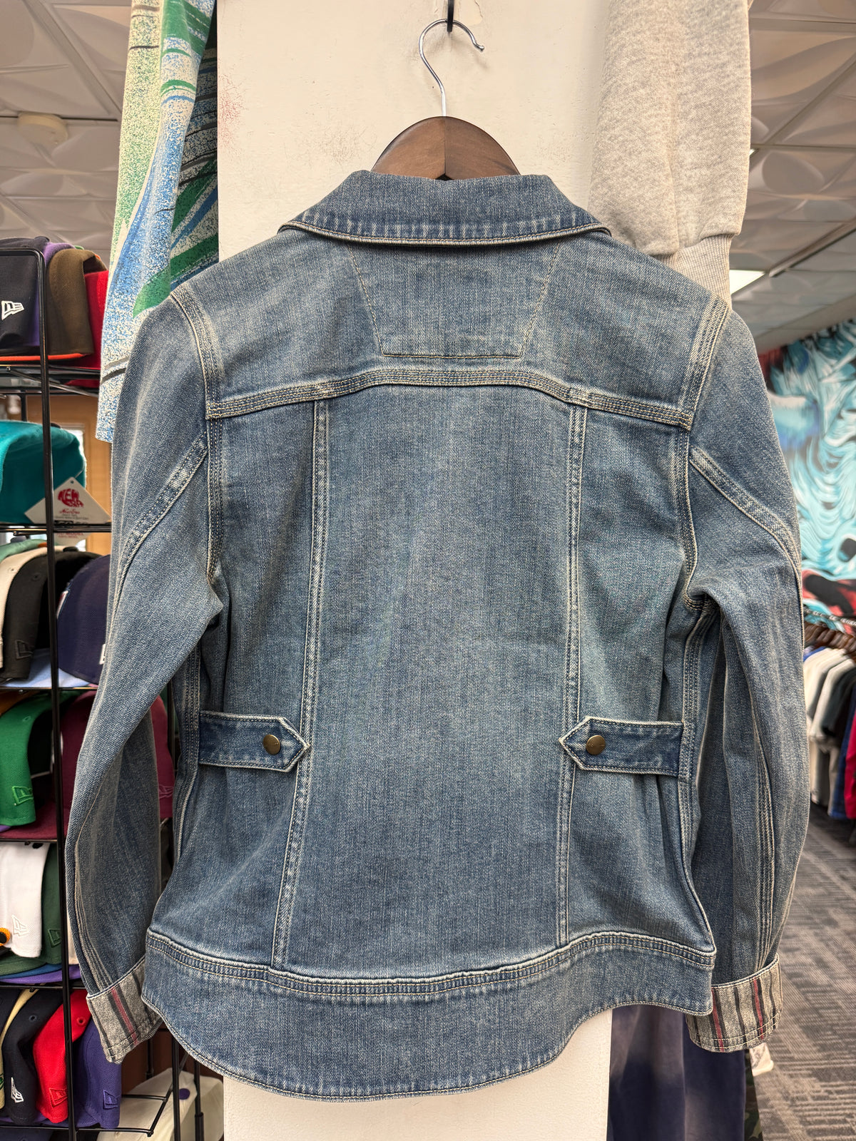 New Carhartt Women’s Denim Jacket
