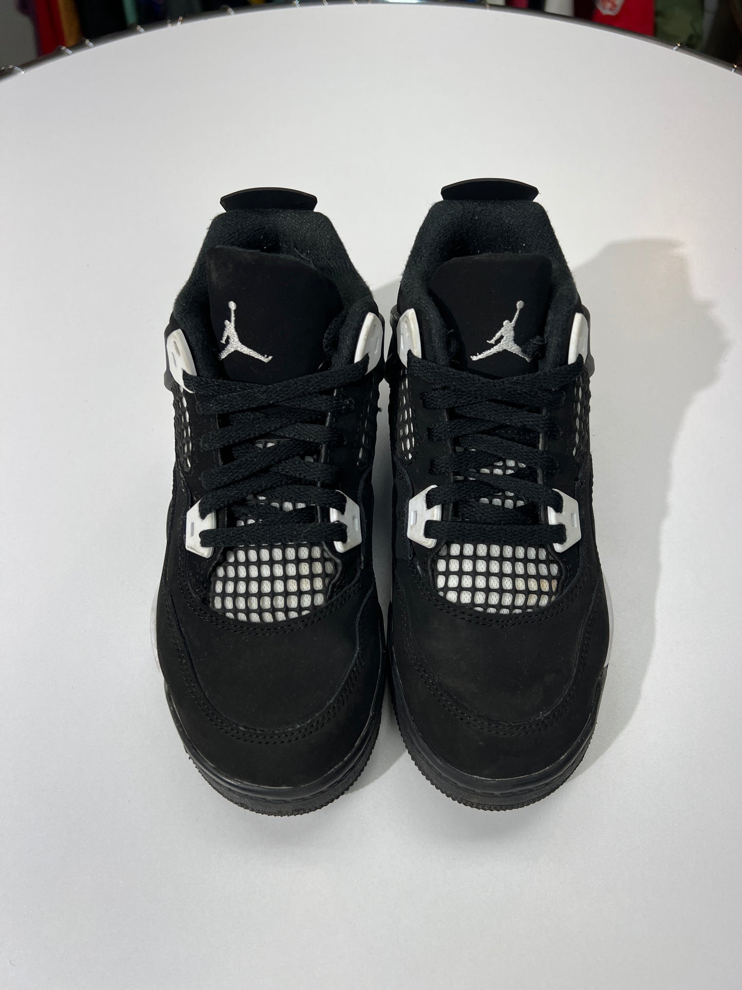 Preowned Jordan 4 Retro White Thunder