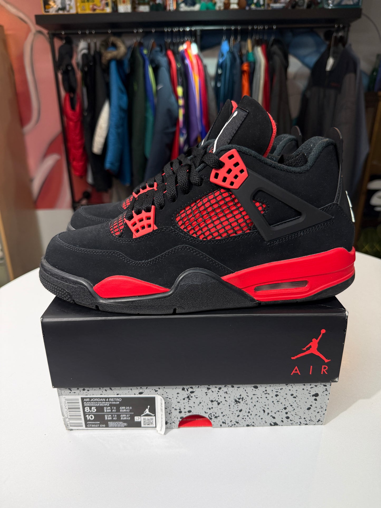 Preowned Red Thunder Jordan 4