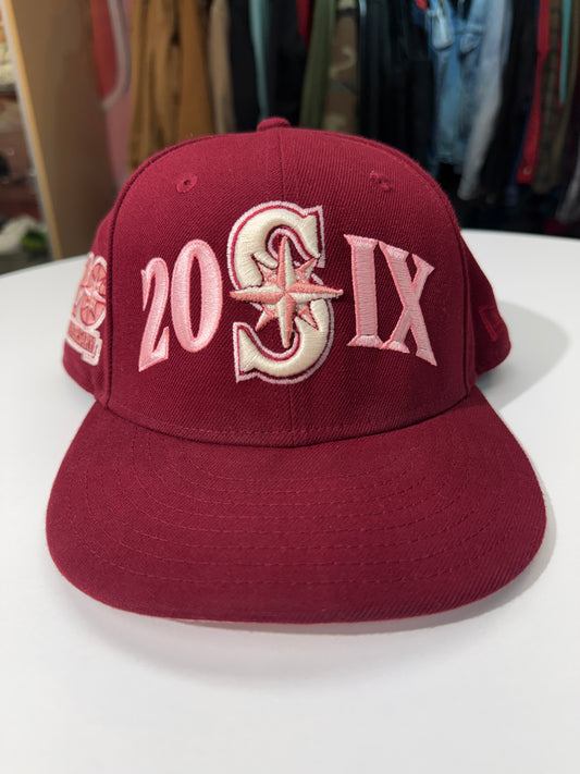 Mariners Red Velvet 206 Fitted Hat