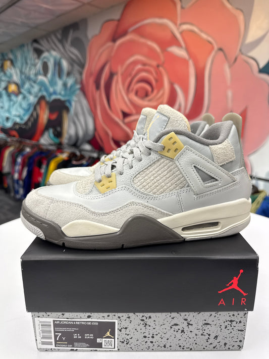 Preowned Jordan 4 Craft Photon Dust