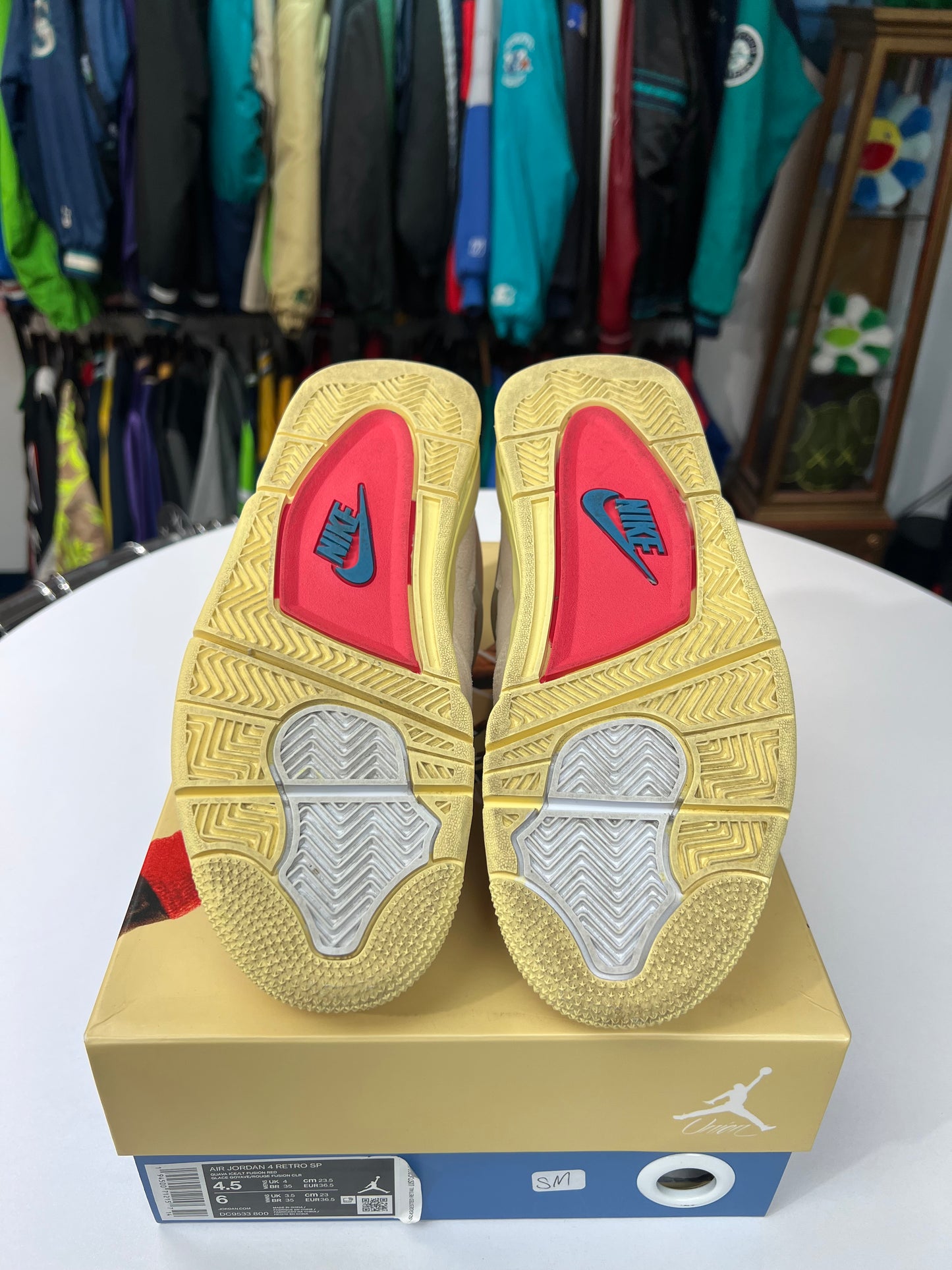 Preowned Jordan 4 Retro Union Guava Ice