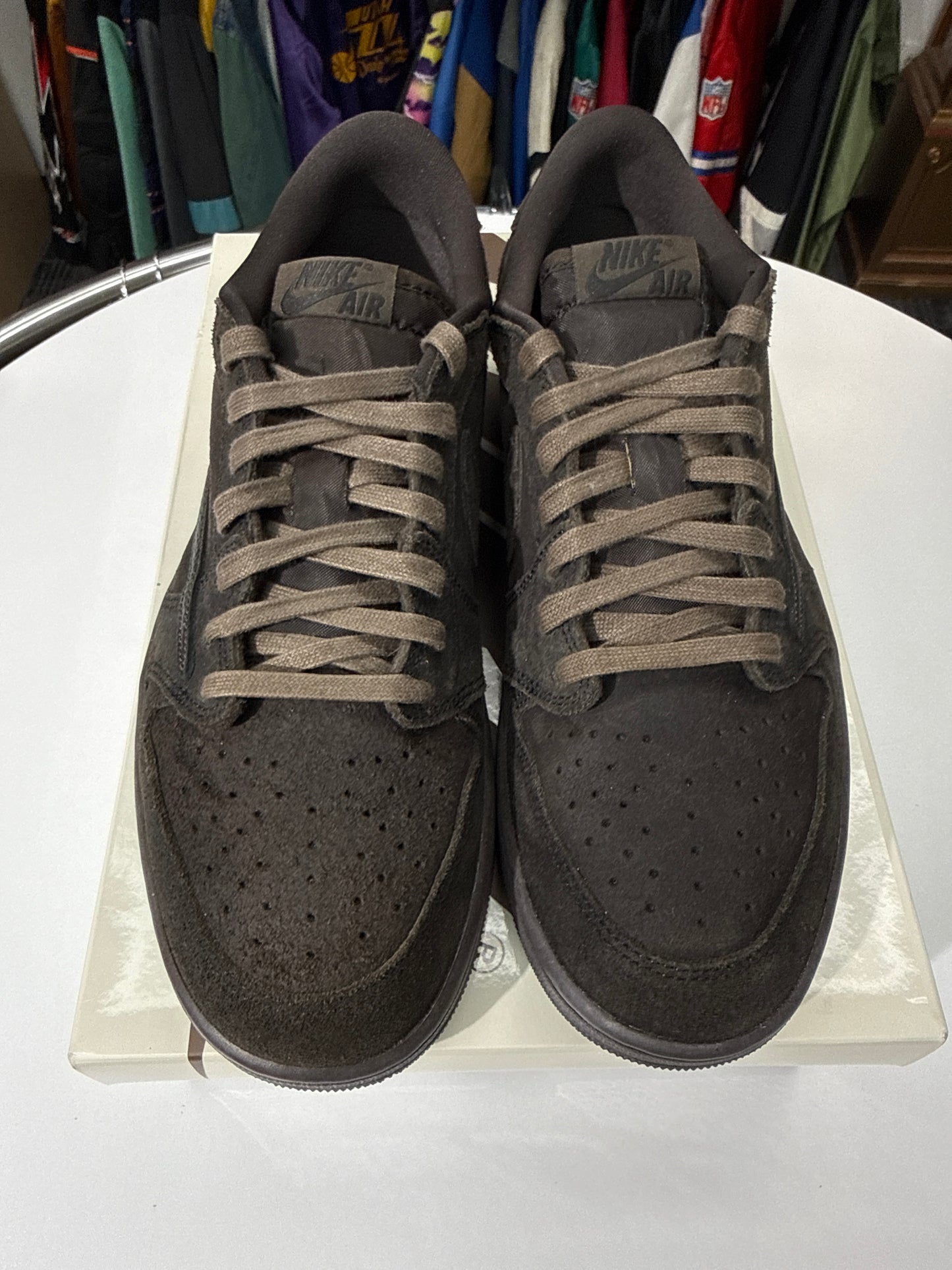 Preowned Travis Scott Jordan 1 Low Velvet Brown