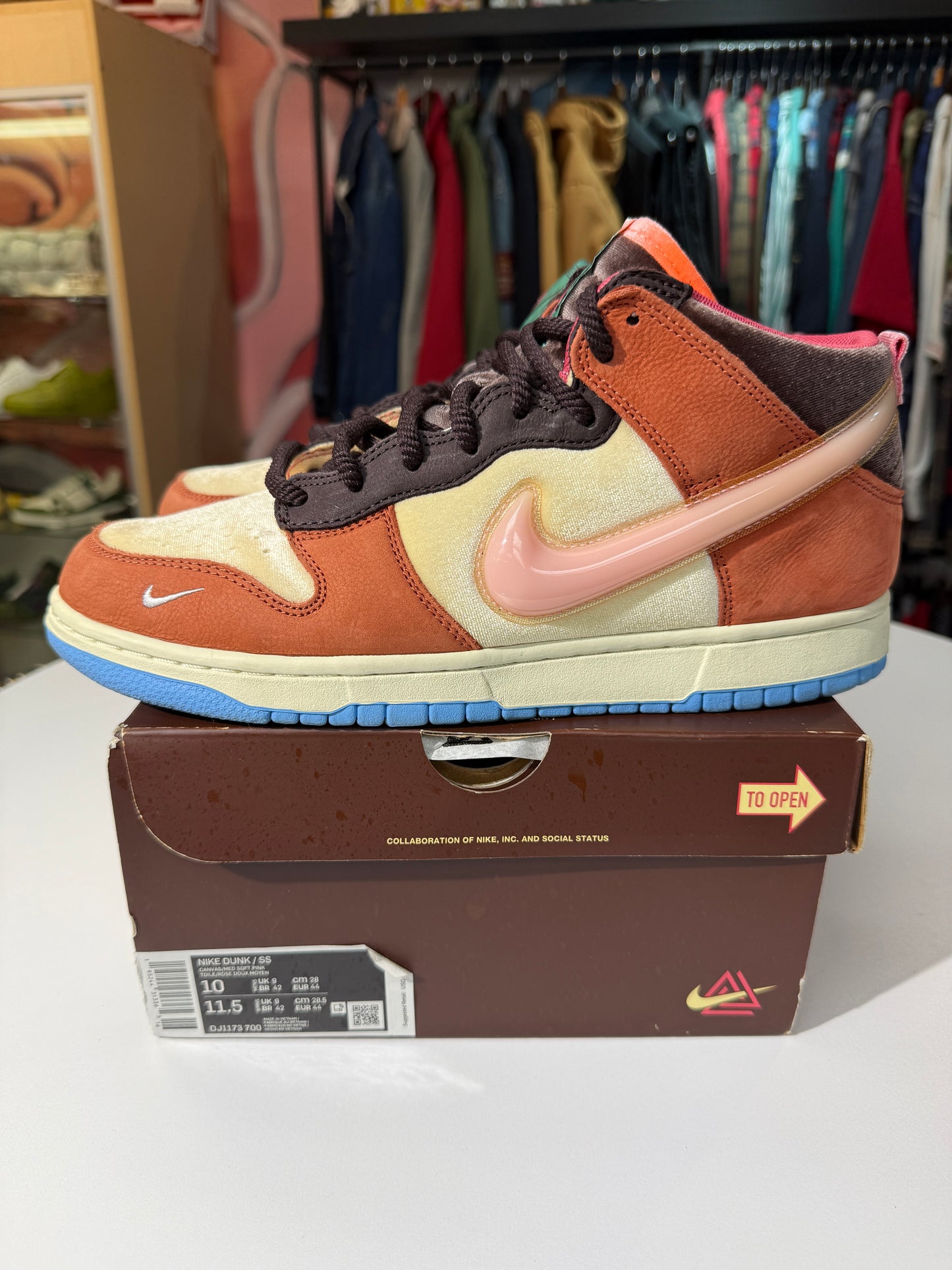 Preowned Nike Social Status Chocolate Milk Dunk Mid