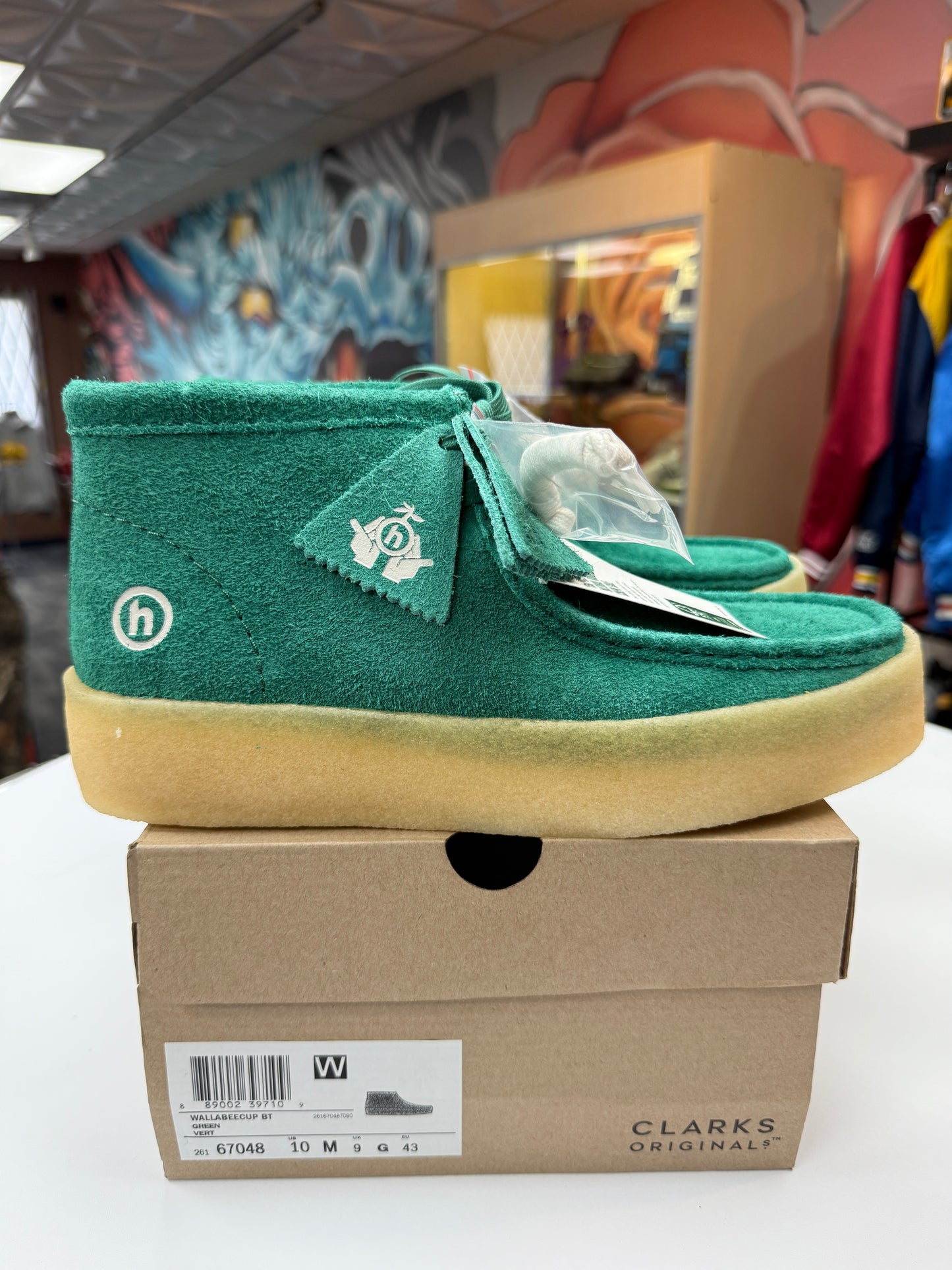 New Hidden Green Clarks Wallabe Cup