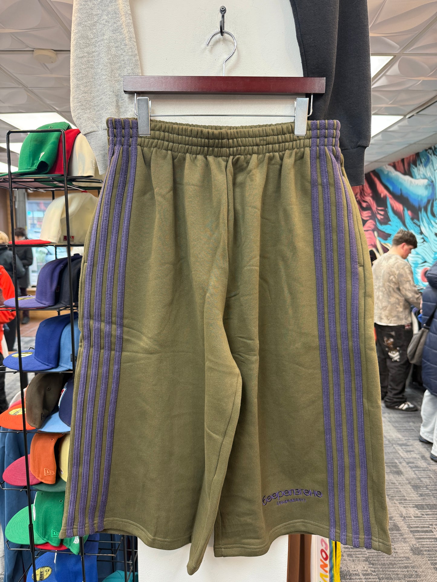 New GV Rasperry Hills V2 Baggy Shorts