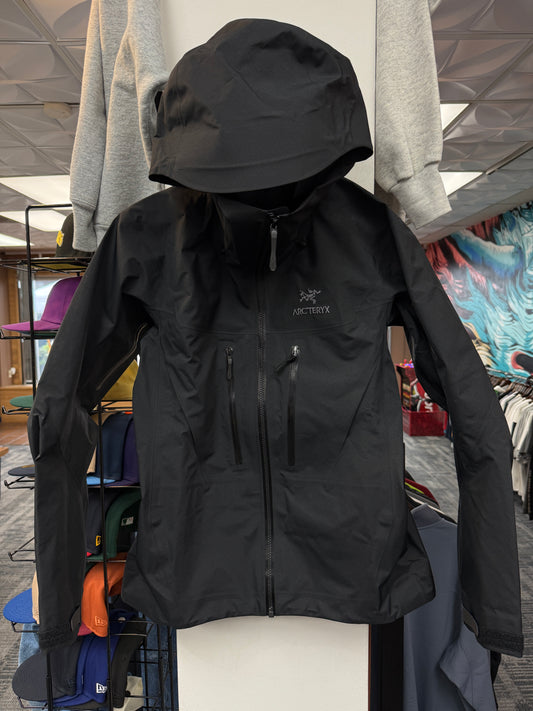 Arc’teryx Alpha SV Jacket