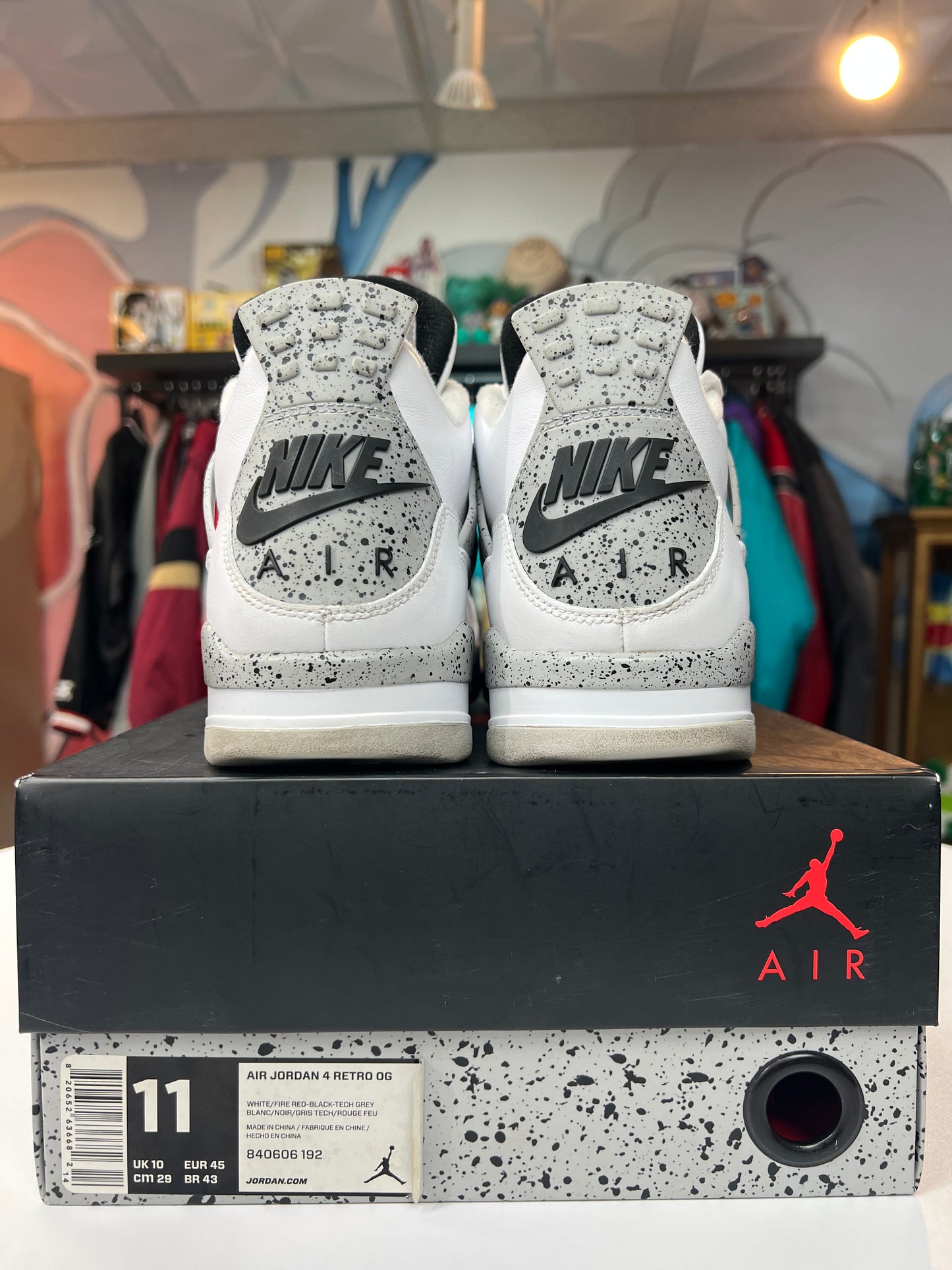 Preowned Jordan 4 Retro White Cement (2016)
