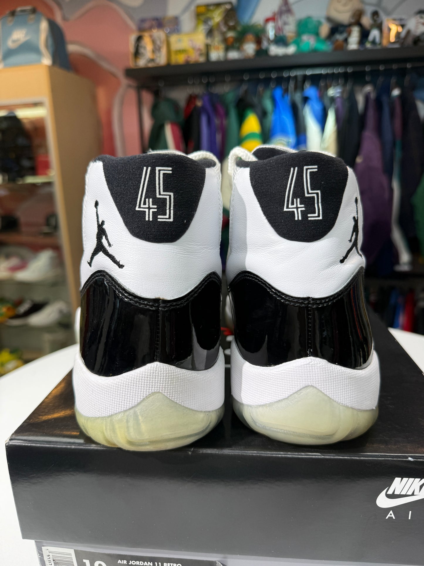 Preowned Concord Jordan 11(2018)