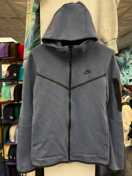 Nike Navy Tech Fleece