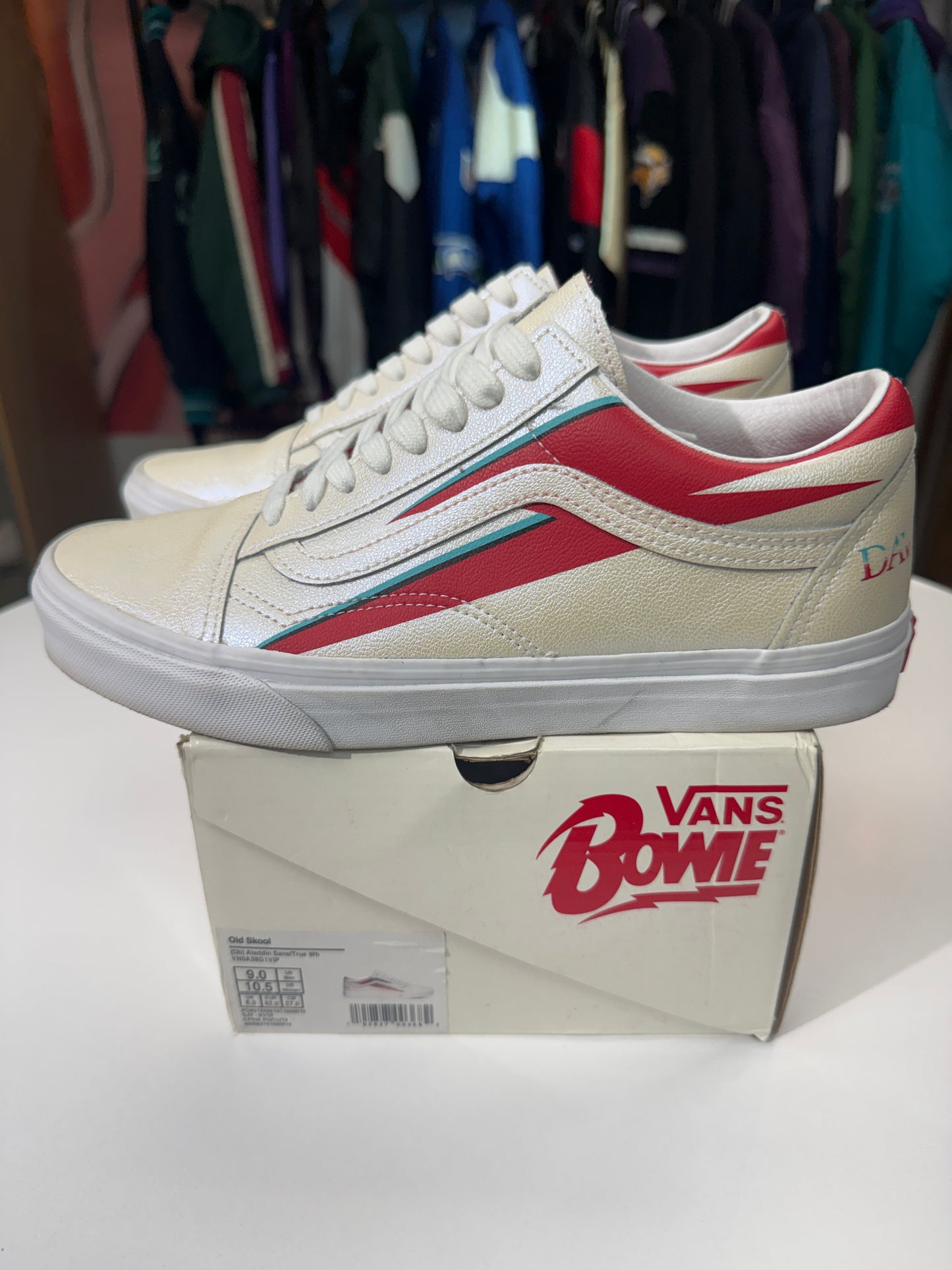 Preowned David Bowie Aladdin Sane Vans