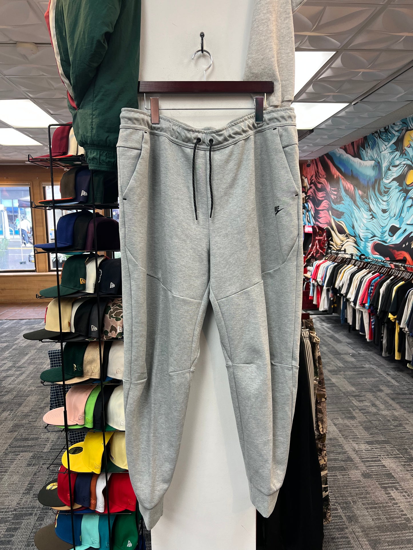 New Nike Tech Fleece Grey Sweatpants
