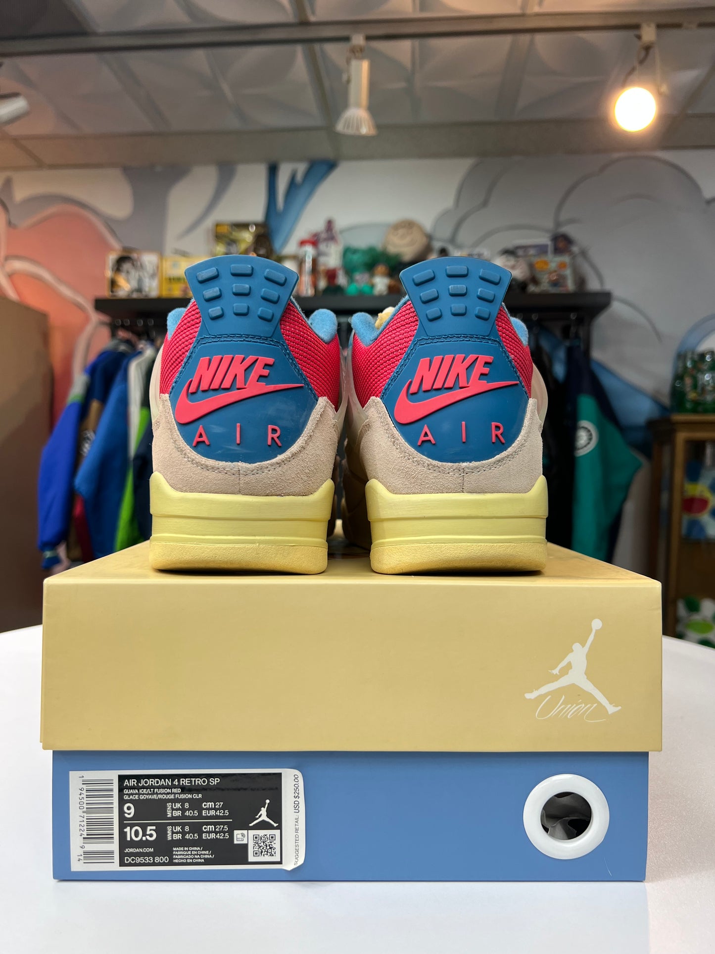 Preowned Jordan 4 Retro Union Guava Ice