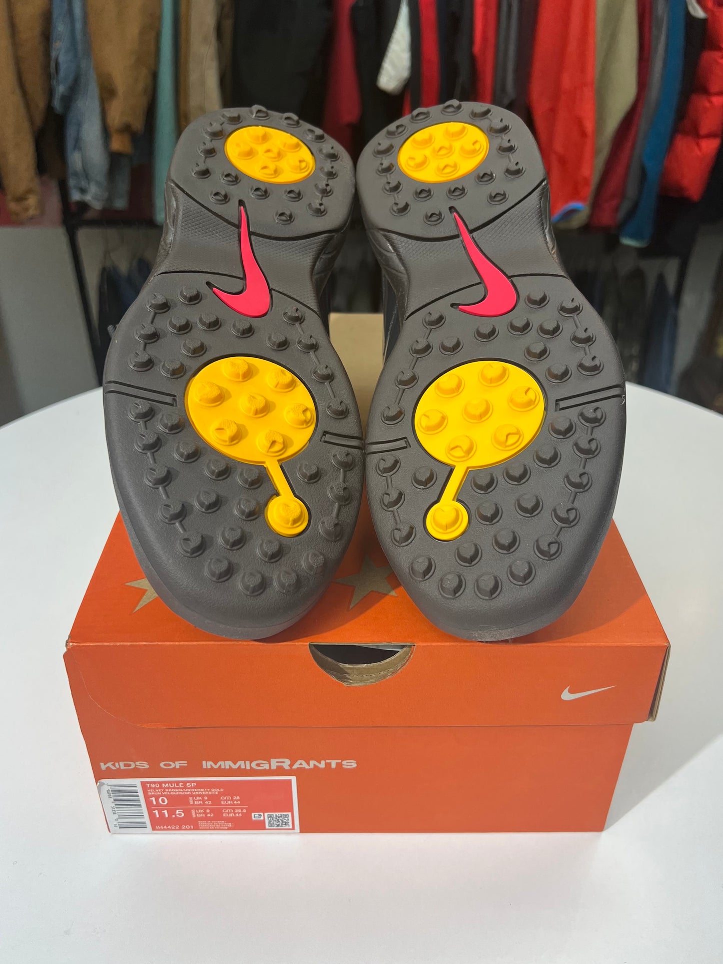 New Nike Kids of Immigrants T90 Mule Velvet Brown
