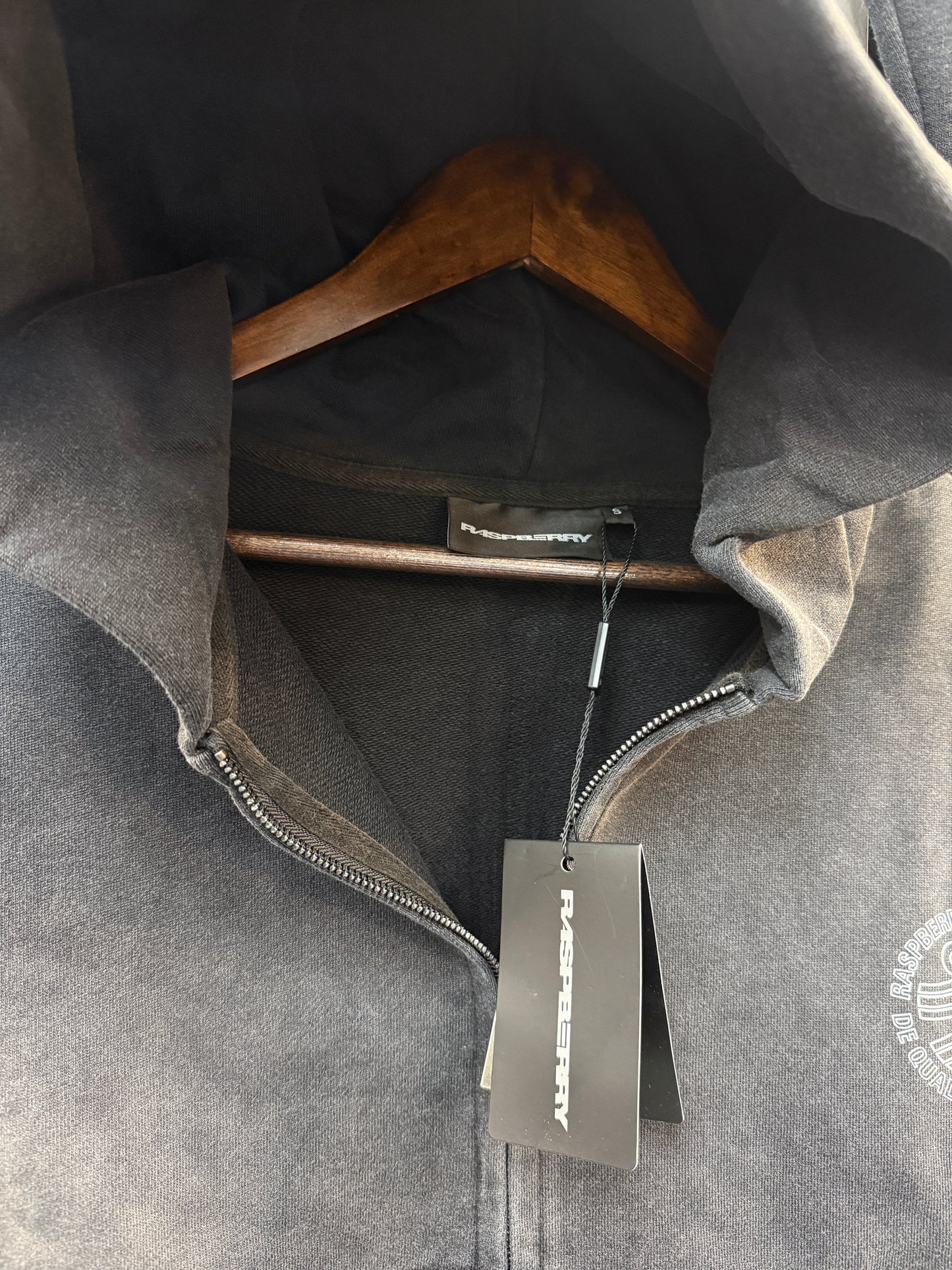 New GV Raspberry Hills Éclair Zip Up Hoodie