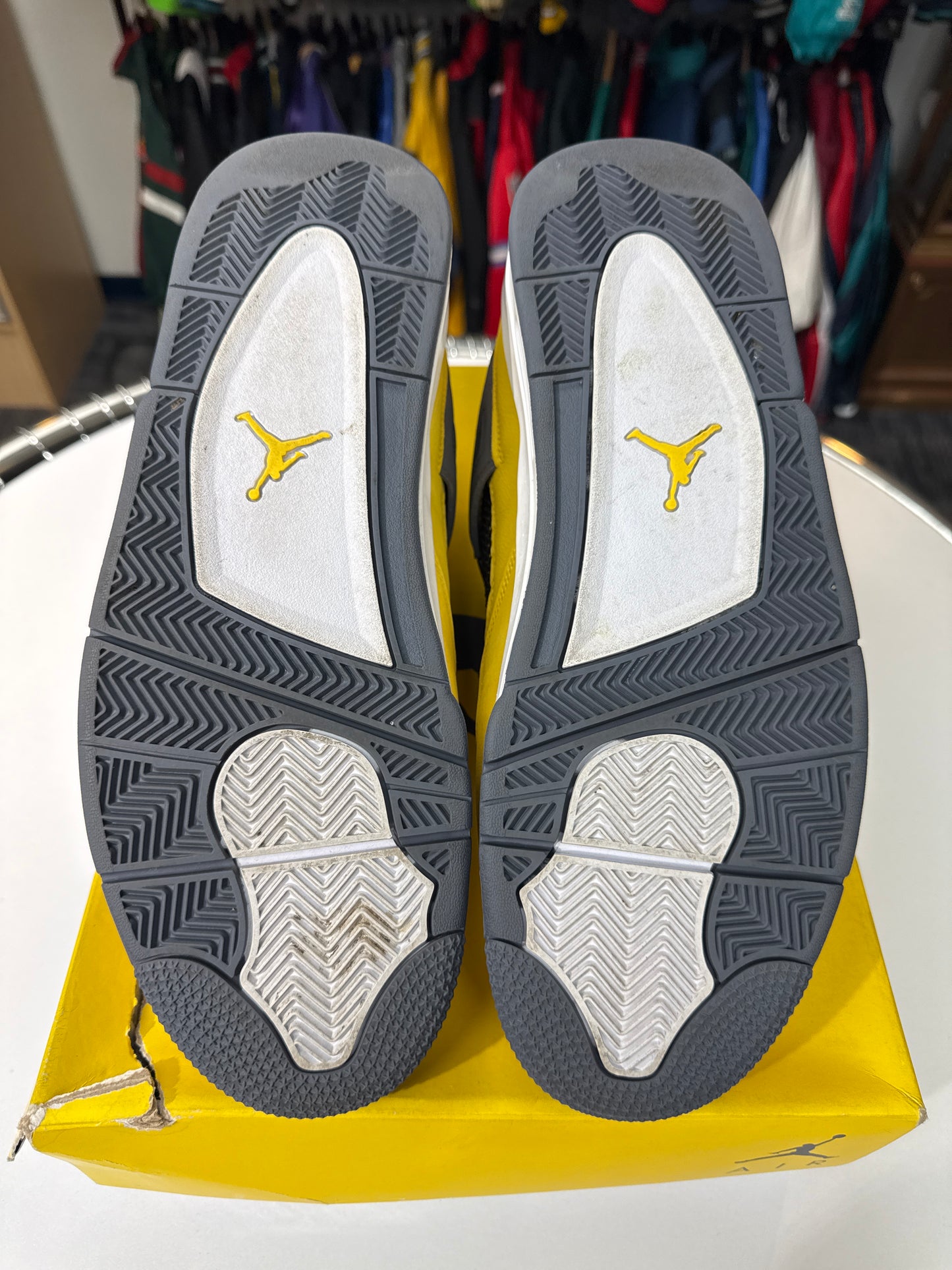 Preowned Jordan 4 Lightning