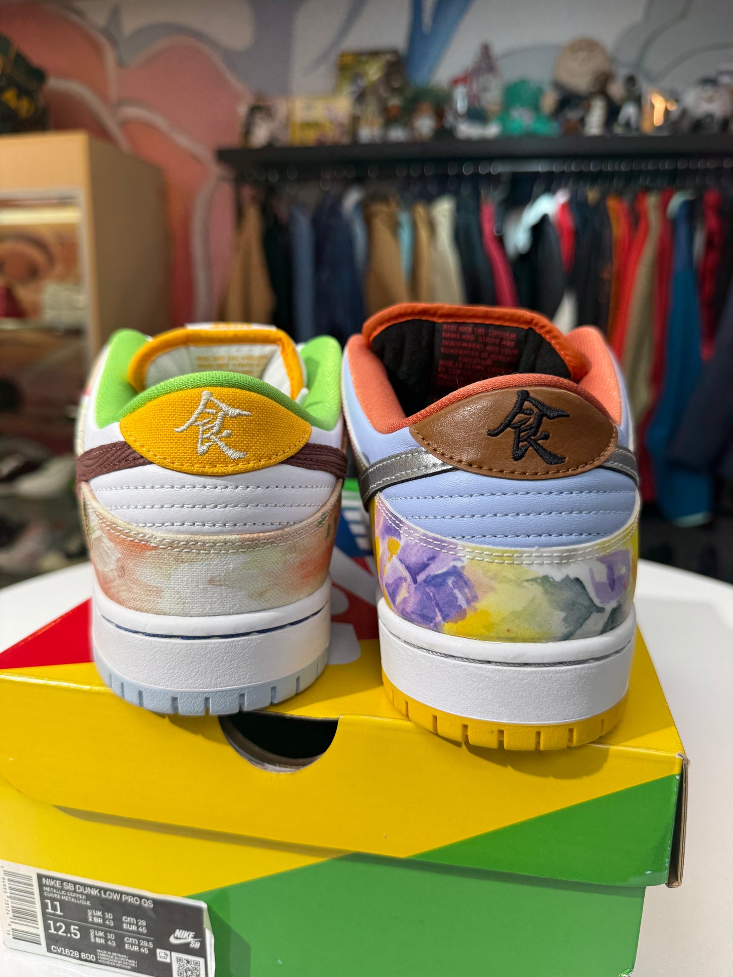Preowned Street Hawker Nike SB Dunk Low