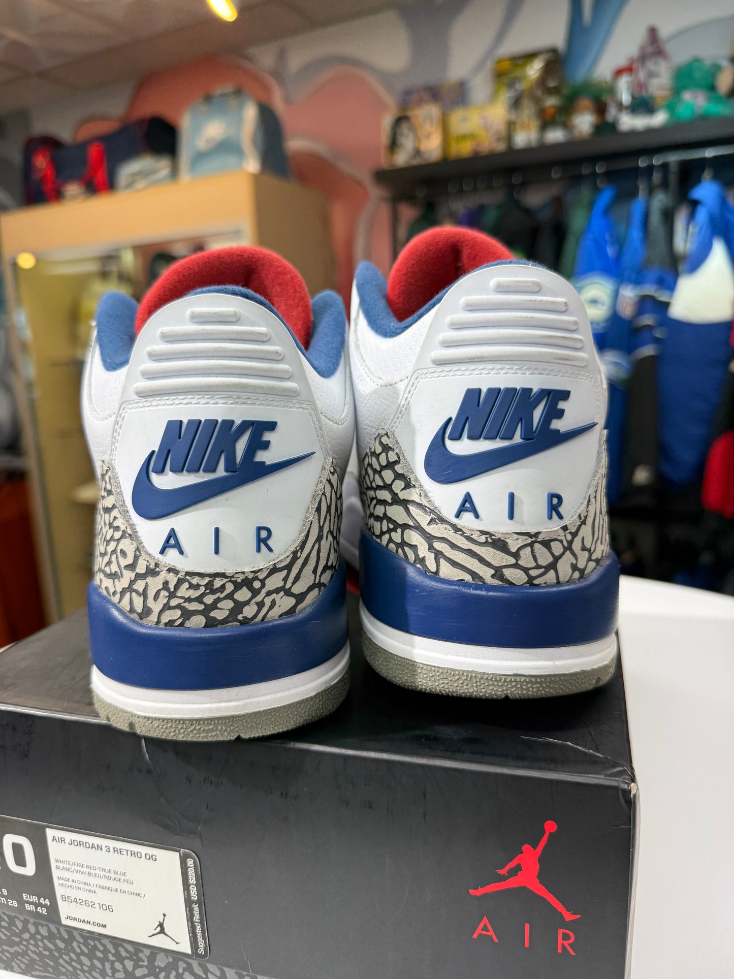 Preowned True Blue Jordan 3 (2016)