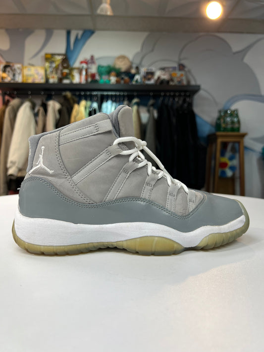 Preowned Cool Grey Jordan 11 Retro