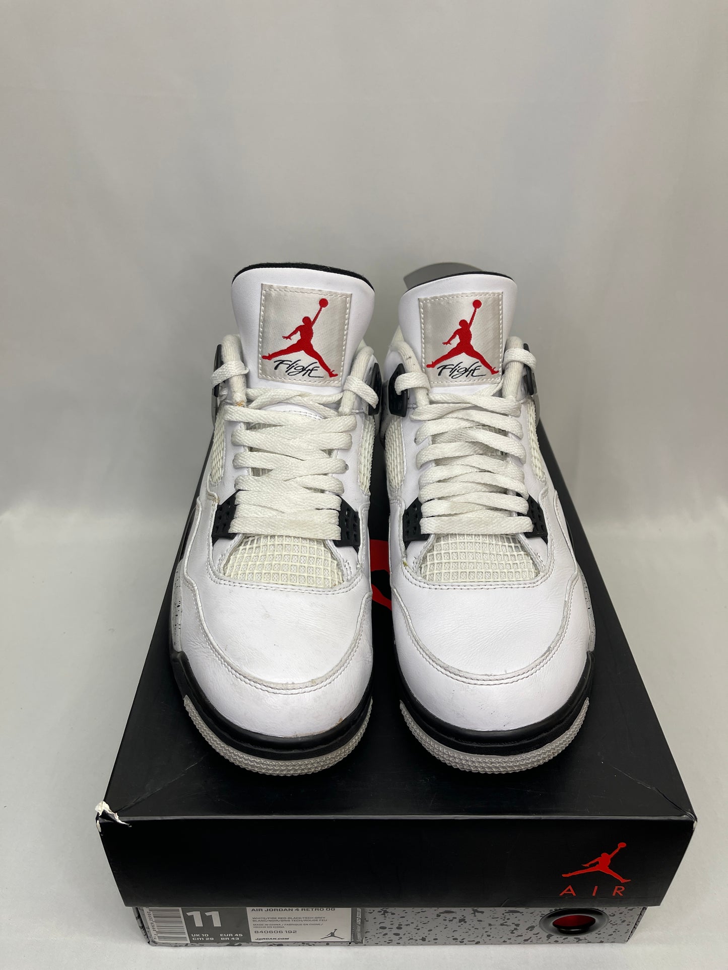 Preowned Jordan 4 White Cement