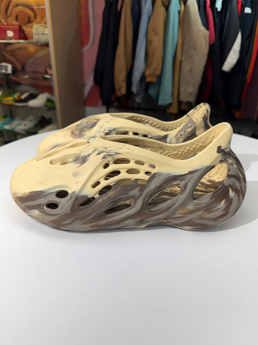 Preowned MX Cream Clay Adidas Yeezy Foam Rnnr