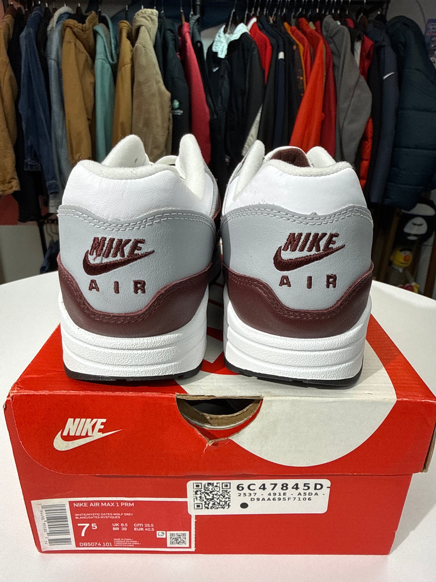 New Nike Air Max 1 Mystic Dates