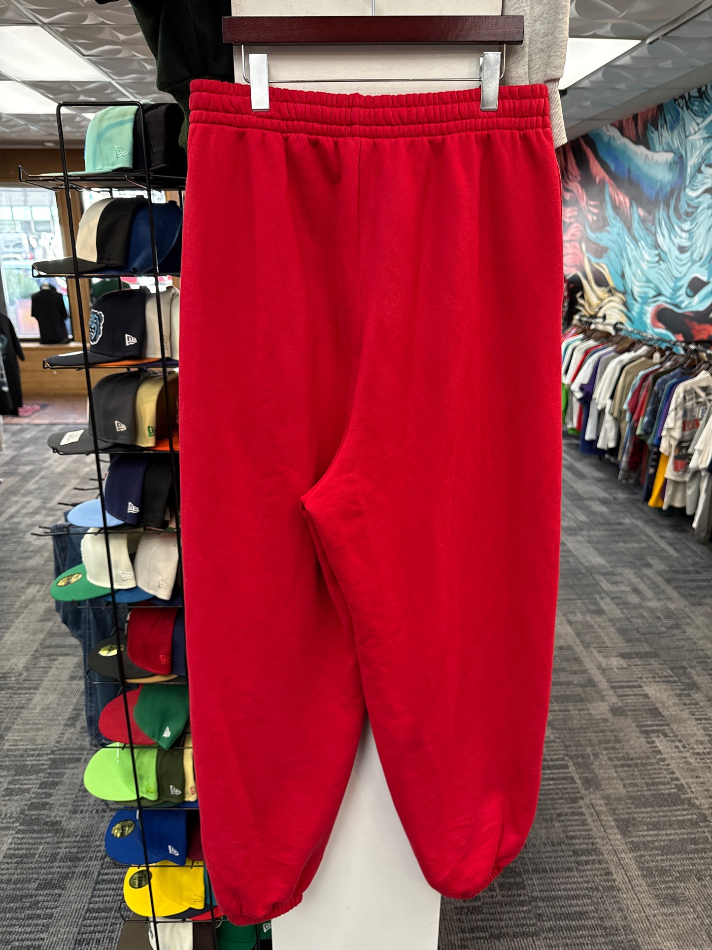 GV Raspberry Hills Weekday Red Sweatpants