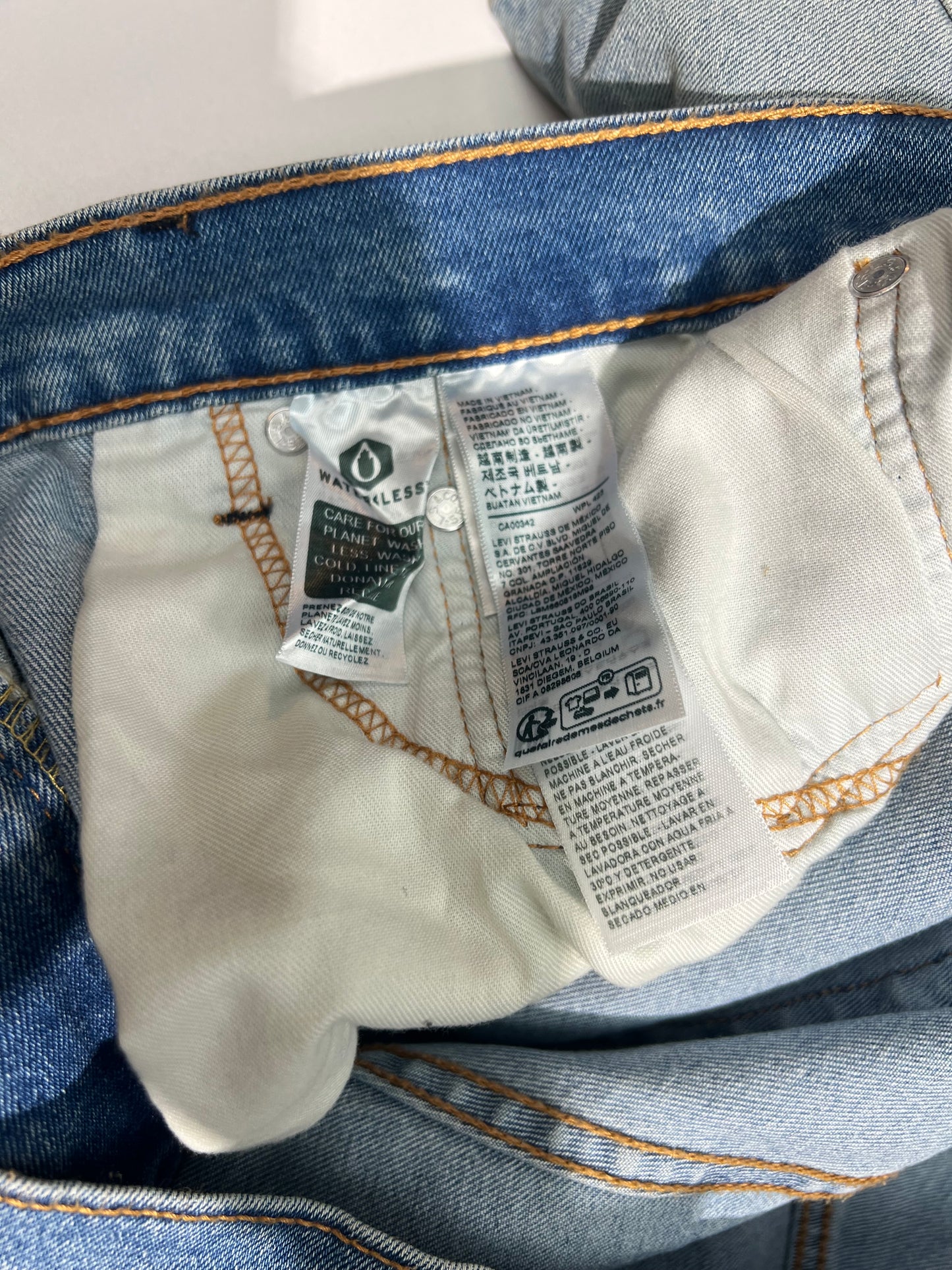 Levis 511 Light Wash Blue Denim