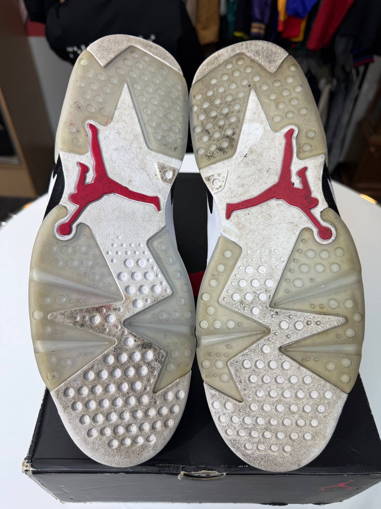 Preowned Jordan 6 Carmine (2021)