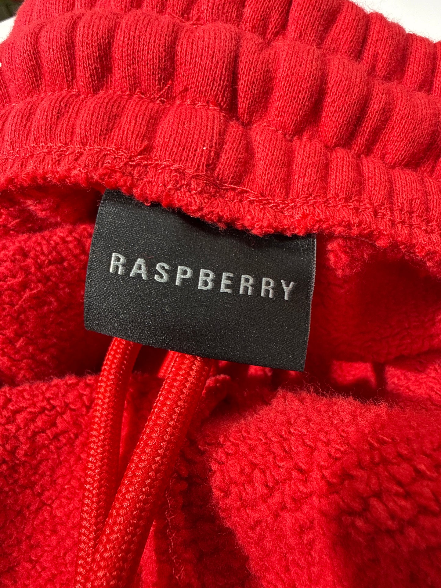 GV Raspberry Hills Weekday Red Sweatpants