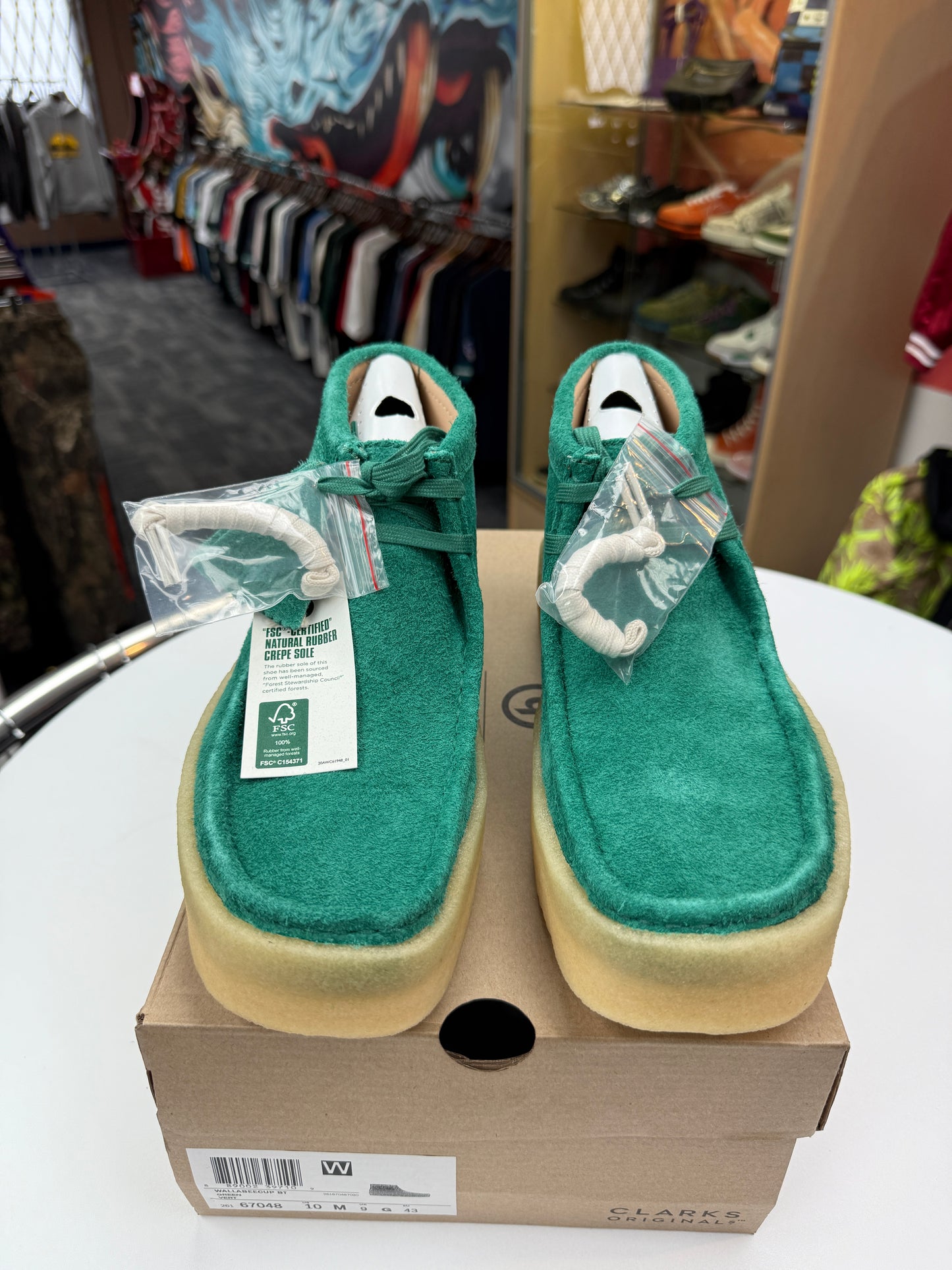 New Hidden Green Clarks Wallabe Cup