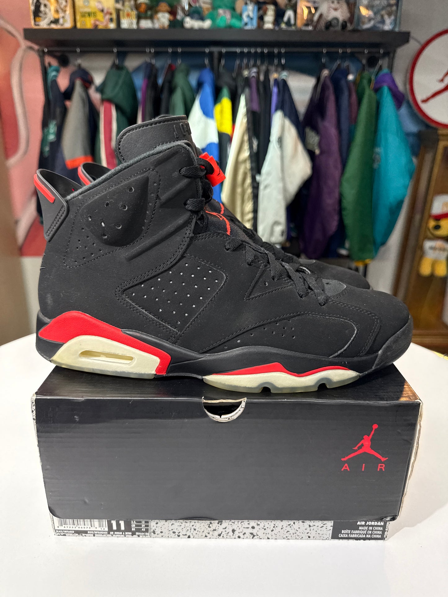 Preowned Jordan 6 Black Infrared (2019)